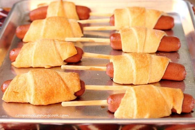 Crescent Dog Delights: Mastering Cocktail Hot Dogs in Crescent Rolls