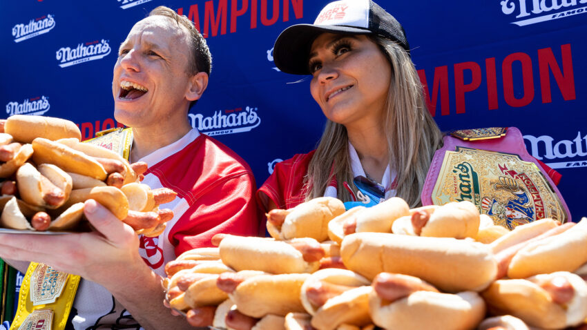 12 Hot Dogs: Your Ultimate Guide to Grilling, Toppings & More
