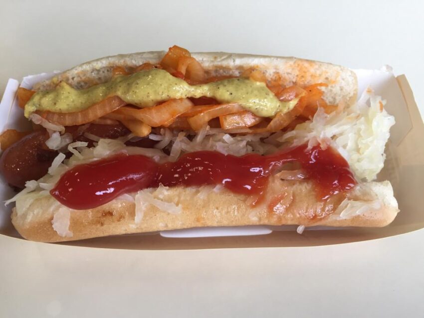 Best Hot Dog in New York: A Definitive, Expert Guide [2024]