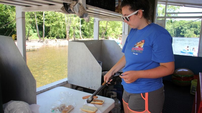 Delaware River Hot Dog Man: Legend, Lore, and the Perfect Bite
