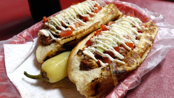 Best Hot Dogs in Tucson AZ: A Local’s Expert Guide [2024]