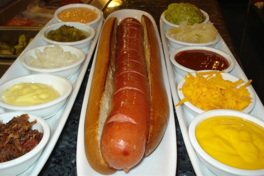 Best Hot Dogs in Las Vegas: Ultimate Guide to Sin City’s Wieners