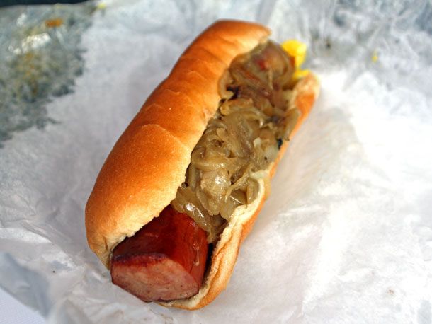 NY System Hot Dogs: A Deep Dive into Rhode Island’s Culinary Icon