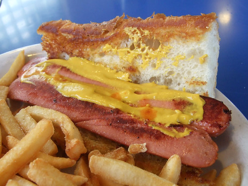 1/4 Pound Hot Dog Perfection: A Guide to Size, Cooking & Enjoyment