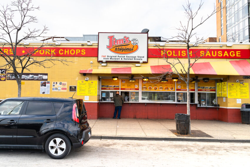 Maxwell Street Hot Dogs: Chicago’s Iconic Culinary Experience