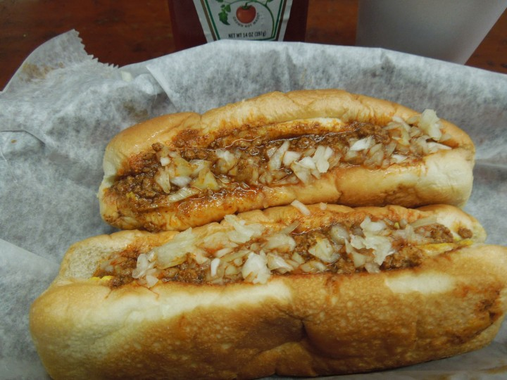 Olneyville Hot Dogs: A Deep Dive into Rhode Island’s Culinary Icon