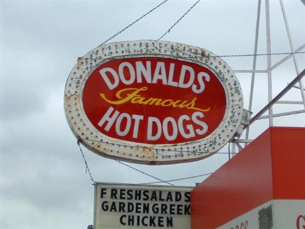 Donald’s Famous Hot Dogs: An Expert Guide to the Perfect Bite