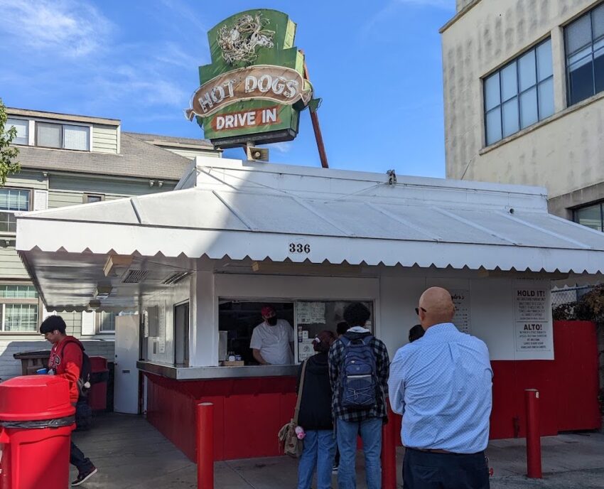 Taylor’s Hot Dogs: The Definitive Guide to Connecticut’s Culinary Icon