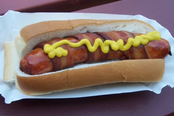 Best Hot Dogs in Boston: A Local’s Expert Guide [2024]