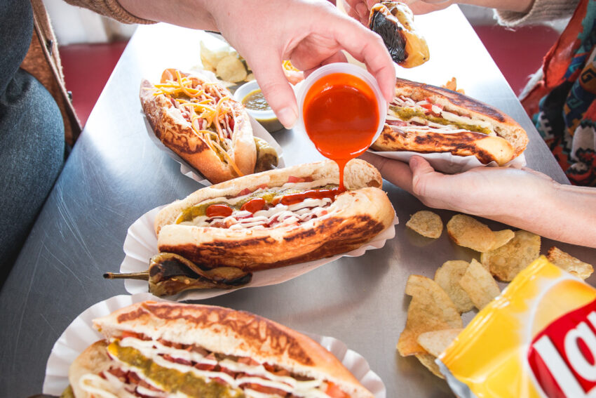Ruiz Hot Dogs: The Definitive Guide to Taste, Tradition, and Toppings