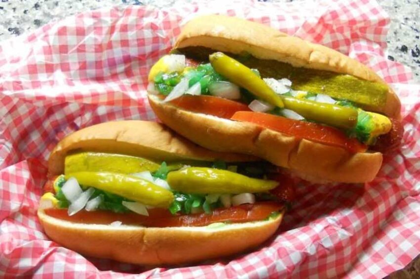 Vienna Hot Dogs in Chicago: A Definitive Guide to Windy City’s Best