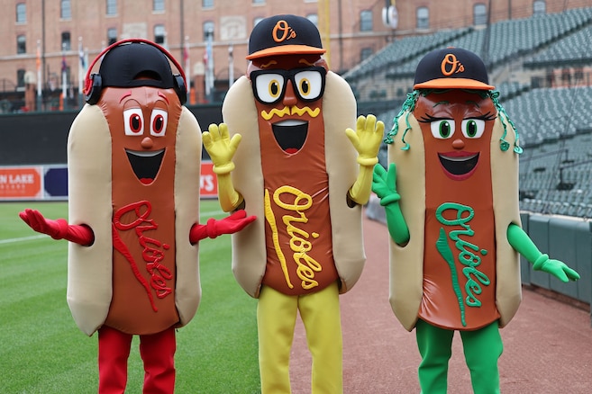 Orioles Hot Dogs: A Fan’s Guide to the Best Bites at Camden Yards