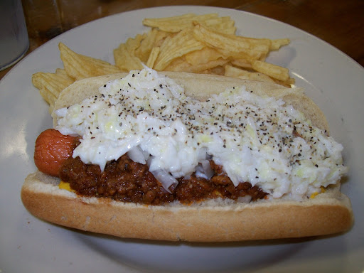 Carolina Style Hot Dog: An Expert’s Guide to the Southern Classic