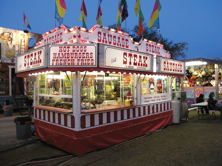Carnival Hot Dogs: Your Expert Guide to the Ultimate Fair Treat