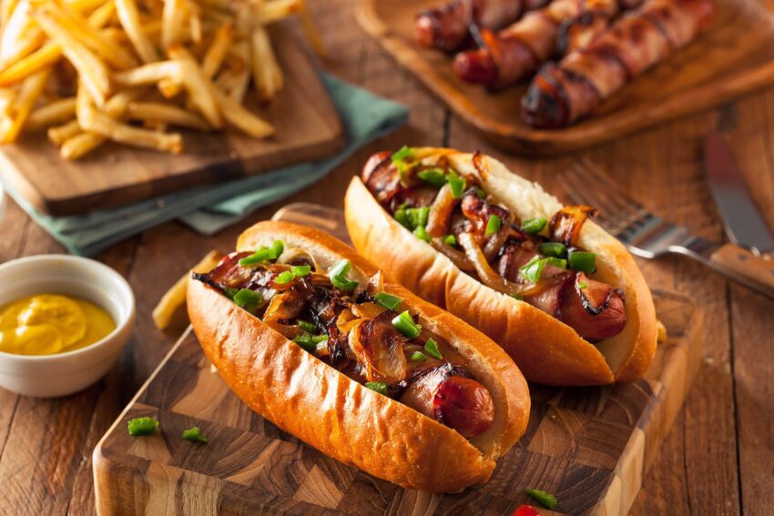 Hot Dog City: Your Ultimate Guide to Wieners, Buns, & Beyond!