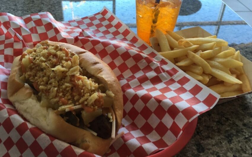 Best Hot Dogs in Scottsdale AZ: Your Ultimate Guide [2024]