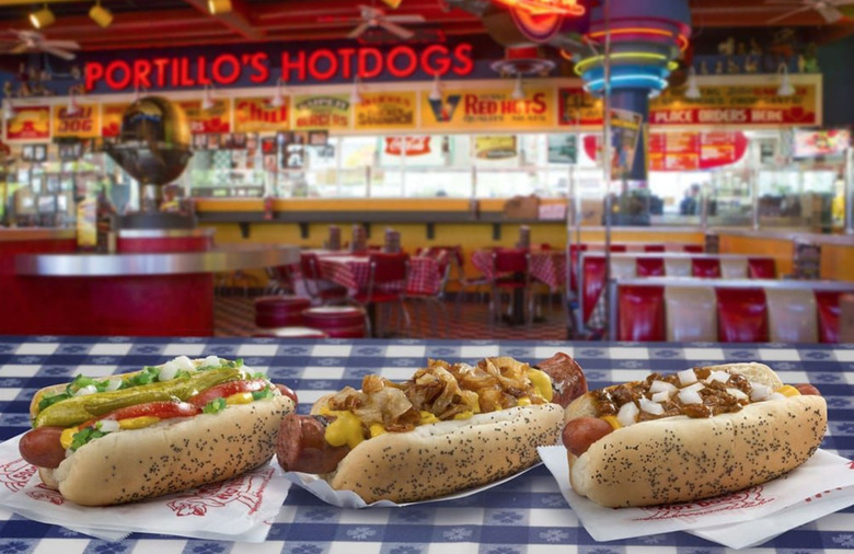 Best Hot Dogs in America: A Definitive Guide (2024)