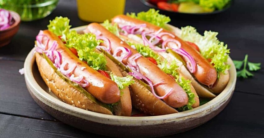 Perfect Hot Dogs: Master Cook Time for Grilled, Boiled & More!