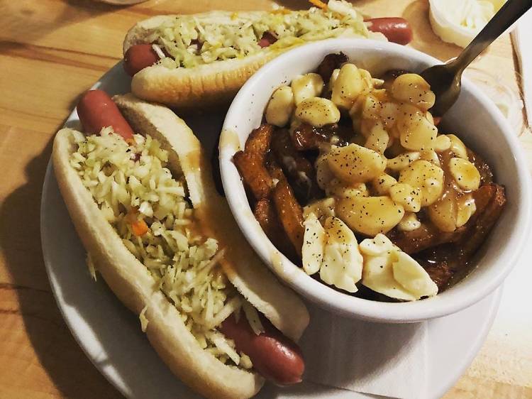 Montreal Steamie Hot Dogs: Your Ultimate Guide to the City’s Iconic Treat