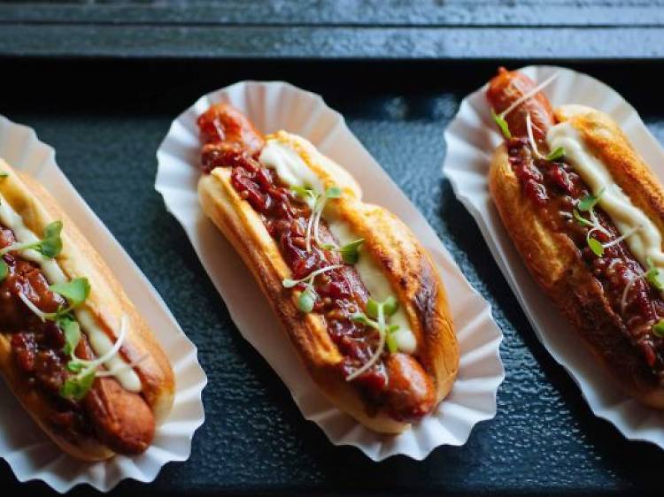 NYC’s Best Hot Dogs: A Definitive Guide to the City’s Iconic Street Food