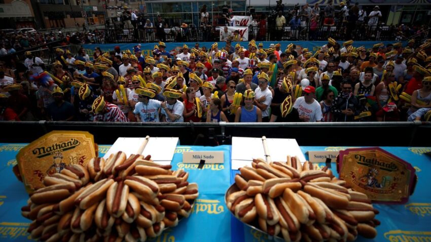 Hot Dog Race Domination: From Wiener Wannabe to Champion!