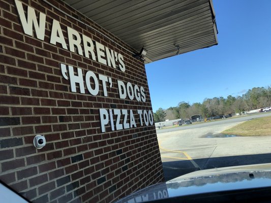 Warren’s Hot Dogs: The Definitive Guide to Taste, History & More