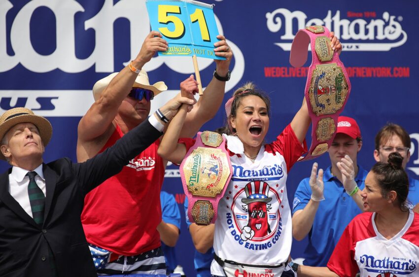Women’s Hot Dog Eating: Expert Guide, Records, & Training