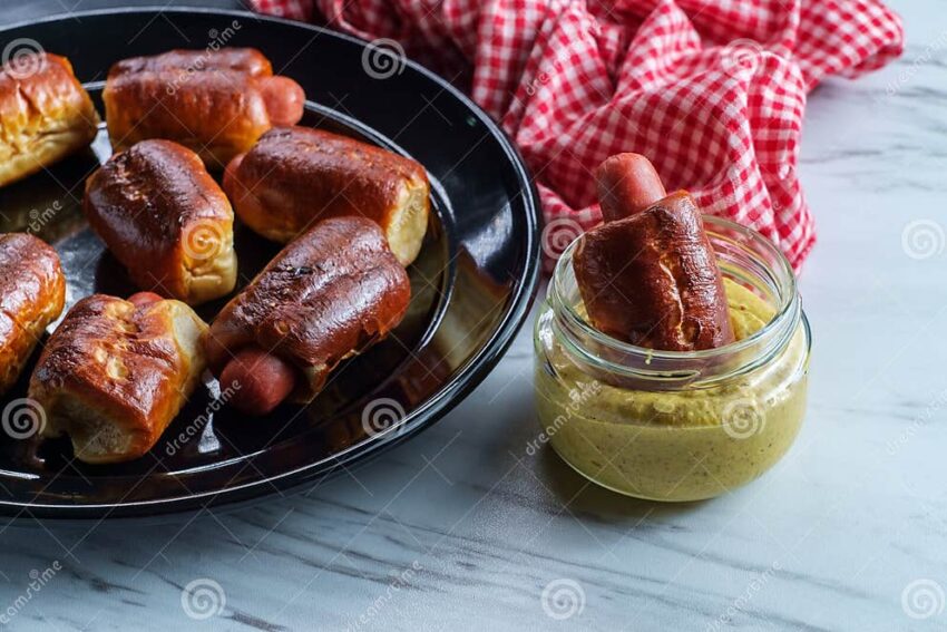 Mini Hot Dog Horderves: The Ultimate Party Food Guide