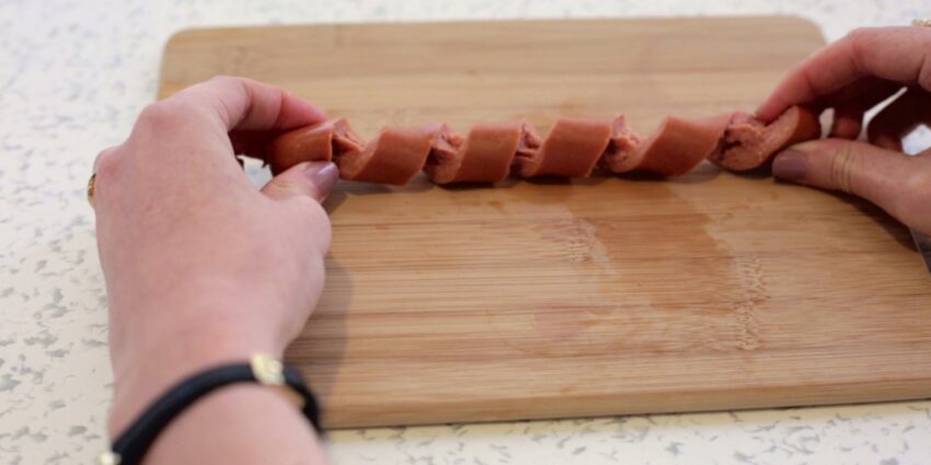 Spiral Hot Dog Cutter: Unleash the Delicious Potential!