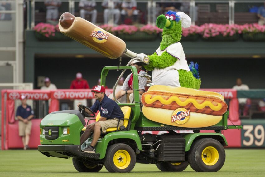 Reading Hot Dogs: Decoding Hidden Messages in Every Bite!