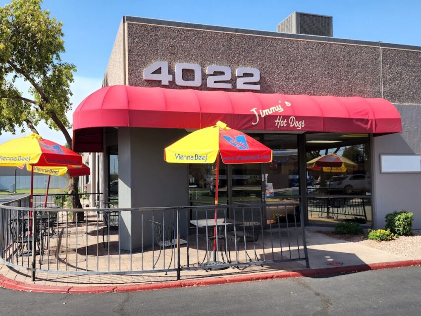 Phoenix’s Best Hot Dogs: Your Ultimate Arizona Guide [2024]