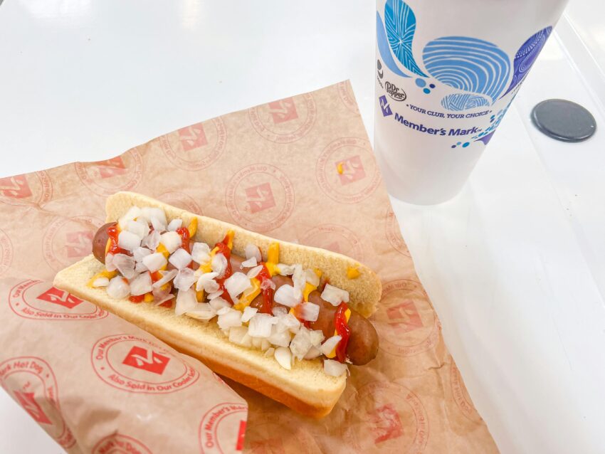Sam’s Club Hot Dog: An Expert’s Guide to This Iconic Meal