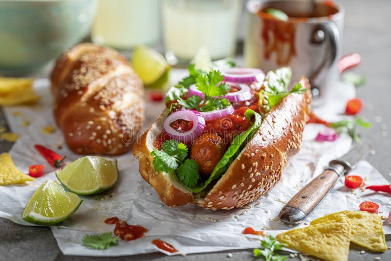 BBQ Bliss: Mastering the Hot Dog with Barbecue Sauce