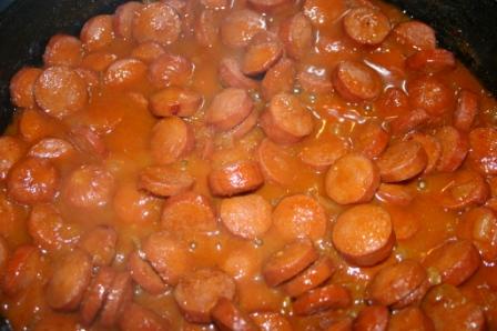 Hot Dog Gravy: The Definitive Guide to a Deliciously Unconventional Topping