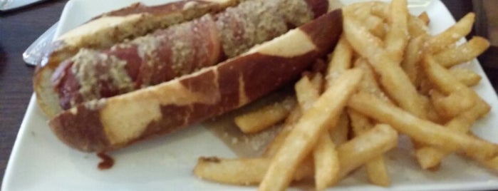 Best Hot Dogs in Charlotte NC: Your Ultimate Guide [2024]
