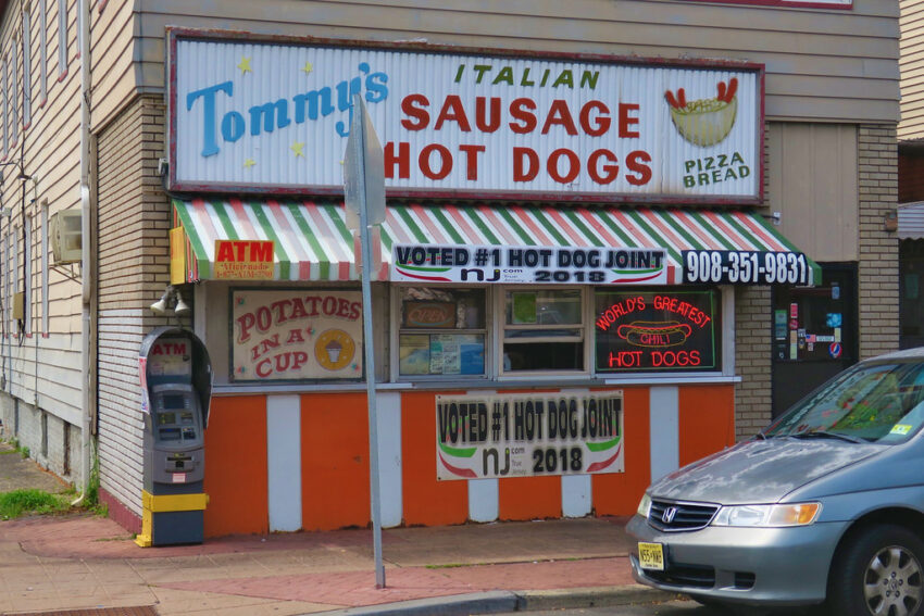Tommy’s Hot Dogs Elizabeth: Your Ultimate Guide [2024]