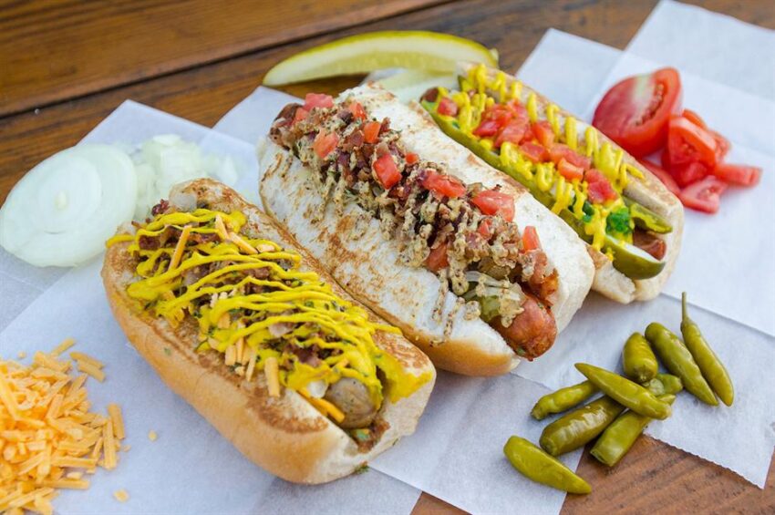 Best Hot Dogs in US: A Definitive Guide (2024)