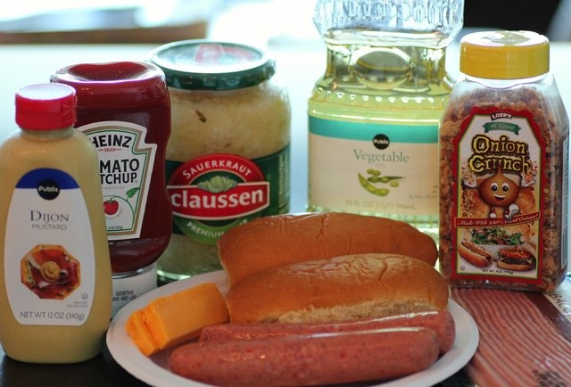 Beyond Ketchup: The Ultimate Guide to Alternate Condiments for Hot Dogs