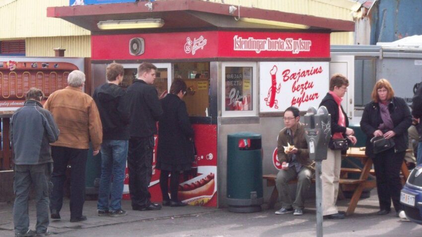 Iceland Hot Dog Stands: Your Ultimate Guide to the Pylsur Paradise