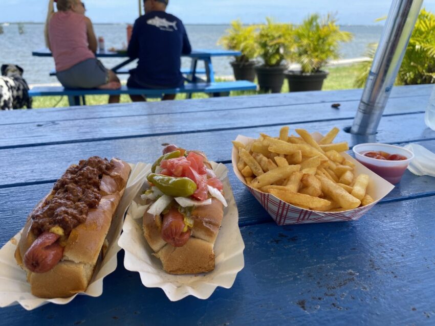 Florida Hot Dog: Your Ultimate Guide to Sunshine State’s Best Dogs