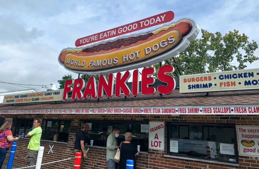Frankie’s Hot Dogs Menu: Your Ultimate Guide [2024]