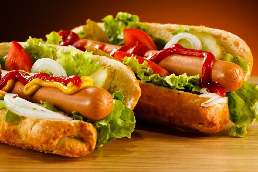 Frankfurt vs. Hot Dog: The Definitive Guide to Meat Cylinders