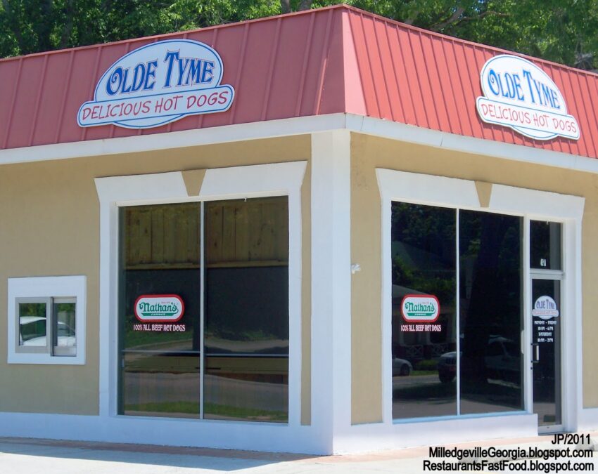 Old Tyme Hot Dogs: A Nostalgic Bite of History & Flavor