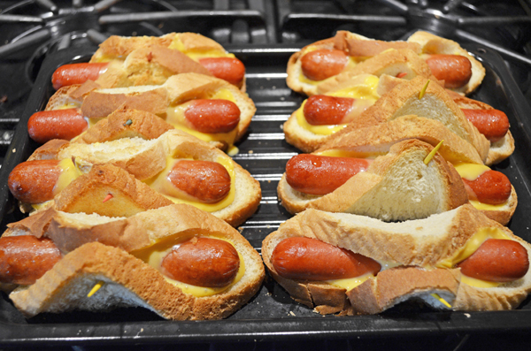 How to Heat Hot Dogs: The Ultimate Expert Guide (2024)