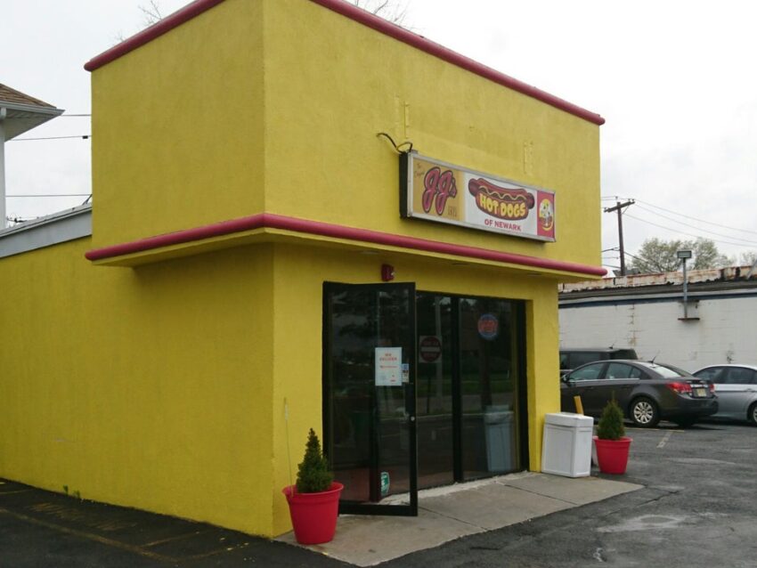 Best Hot Dogs in Fairfield: Your Ultimate Guide to the Top Dogs!