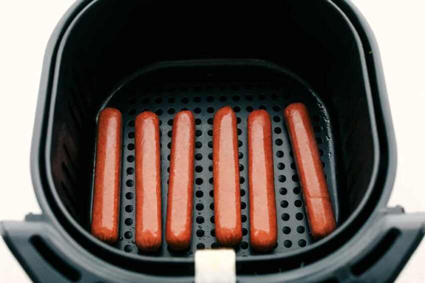 Perfect Air Fryer Hot Dogs: Time, Temp & Expert Tips!