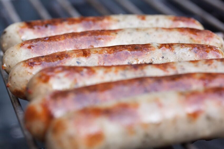 Bratwurst Sausage Hot Dog: The Definitive Guide (2024)