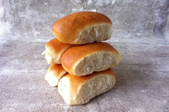Mini Hot Dog Buns: The Ultimate Guide to Size, Selection, and Serving