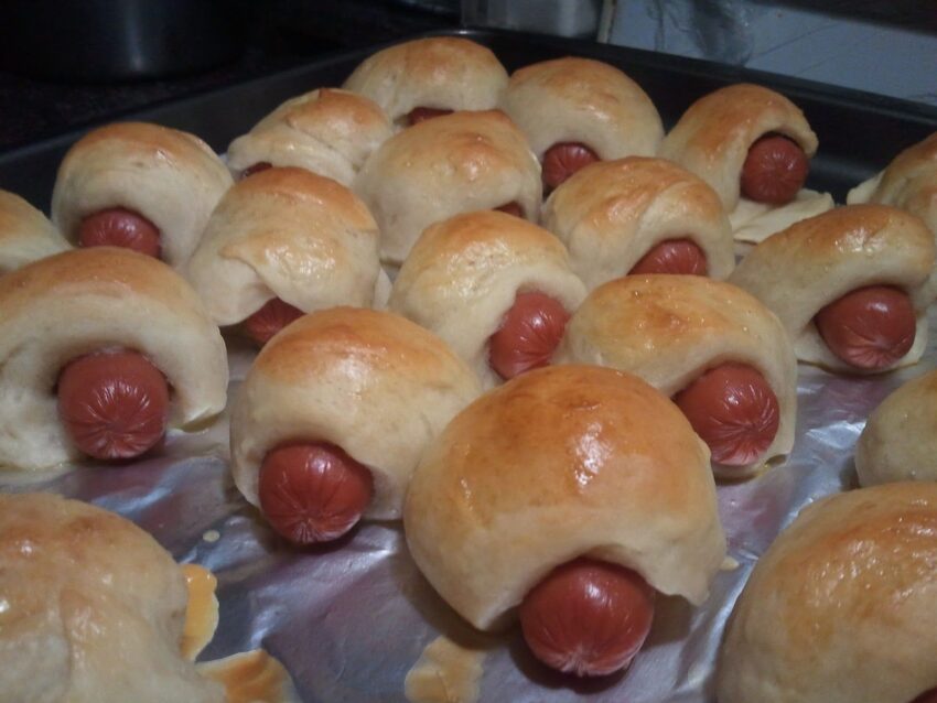 Mini Hot Dog Buns Costco: Your Expert Guide to Savings & Snacking!