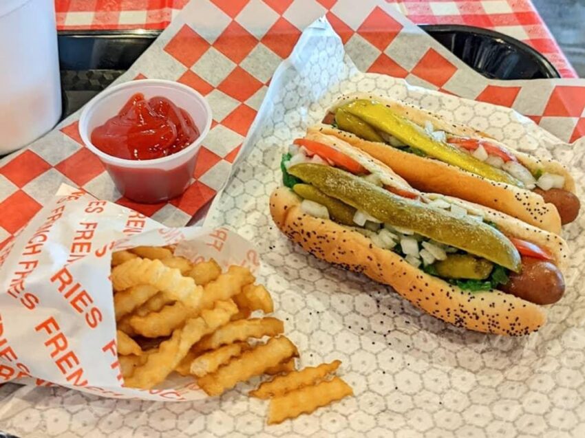 Frisco’s Best Hot Dog Restaurants: Your Ultimate Guide [2024]